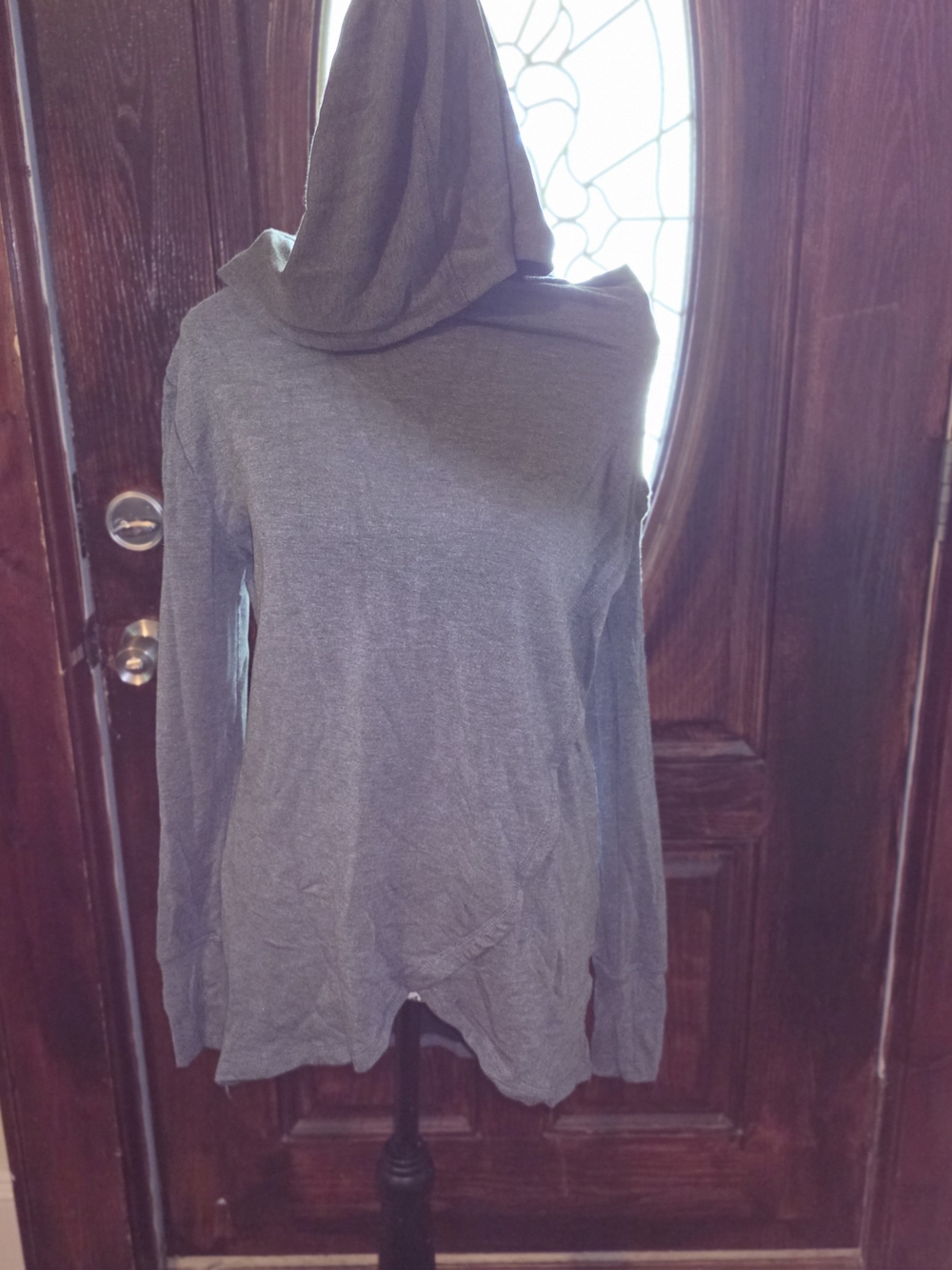 Women's Gray Hooded Long-Sleeve Top